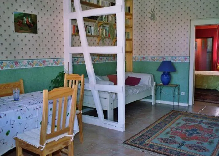 B&B Charmante Yemenite Accessible Au Coeur D'argonne - Fr-1-585-140 Futeau